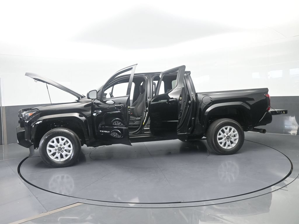 Used 2025 Toyota Tacoma SR5 RWD image 66