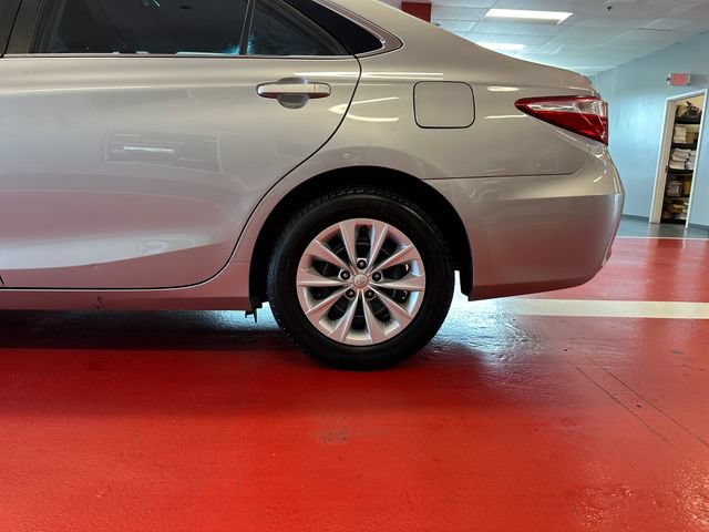 Used 2016 Toyota Camry LE FWD image 28