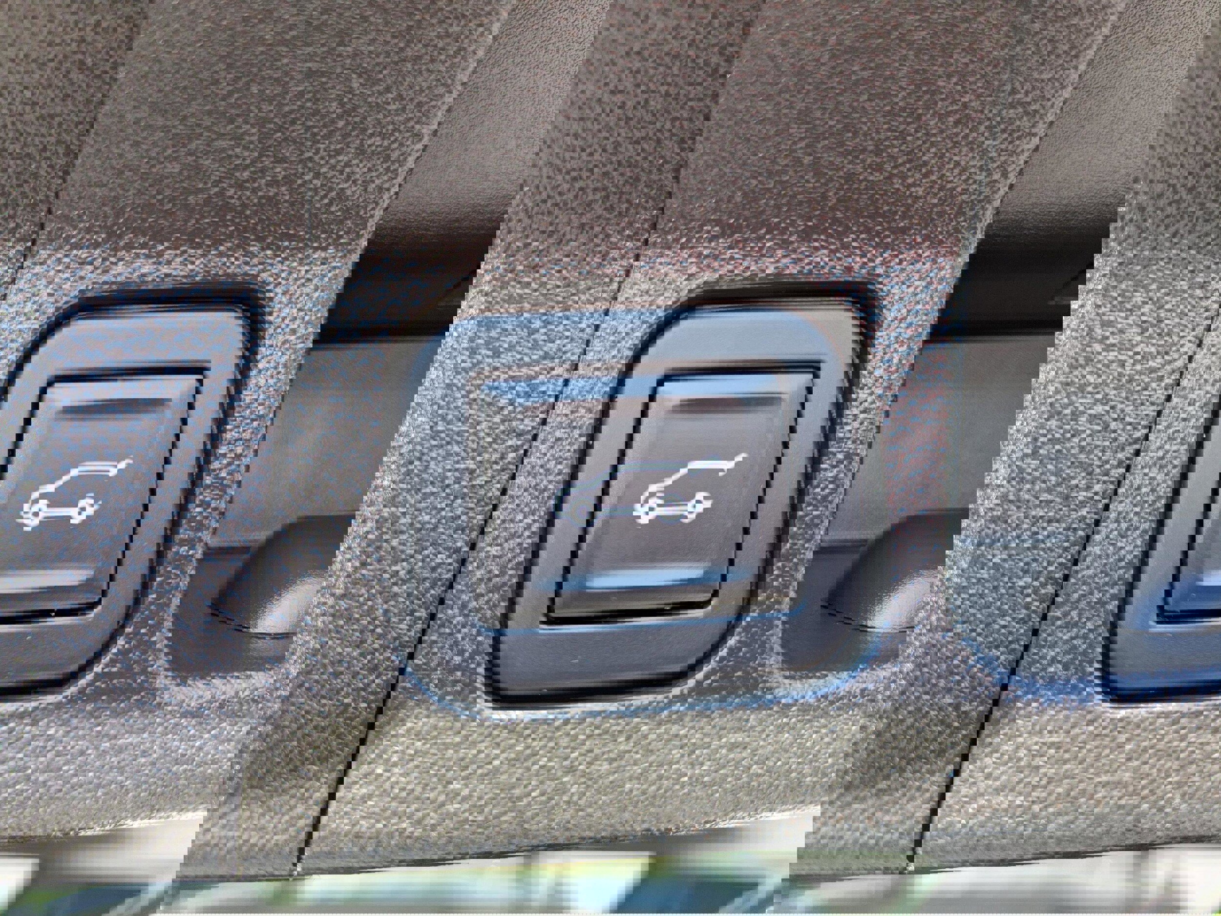 Used 2023 GMC Acadia SLT w/ Technology Package image 11