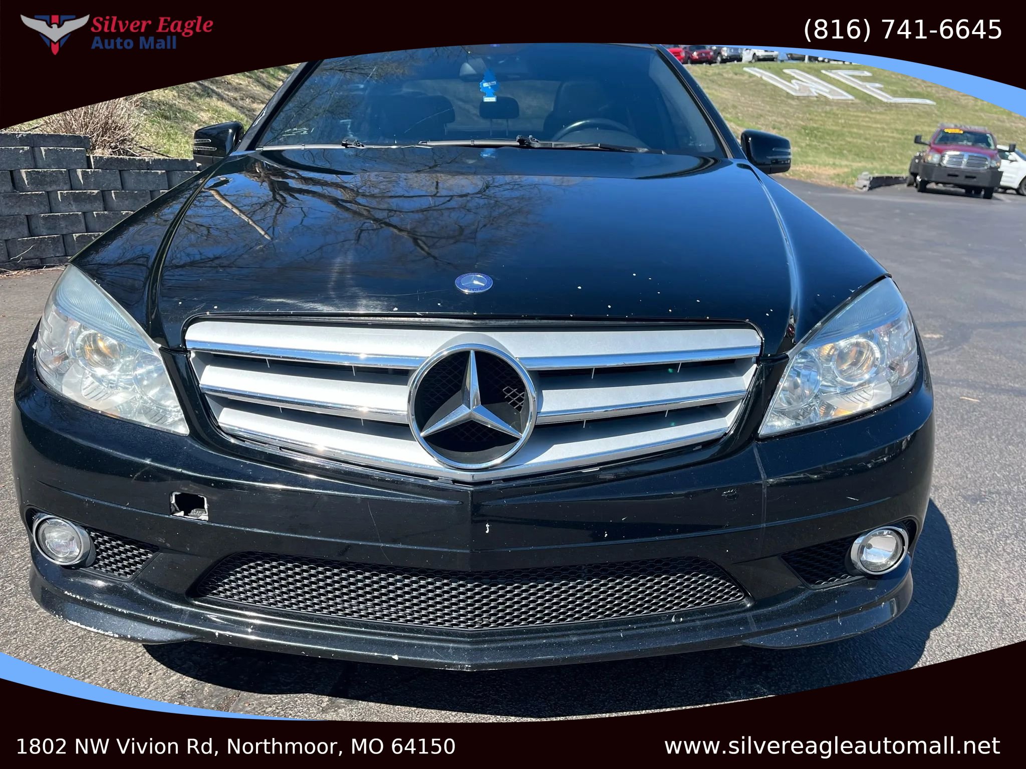 Used 2010 Mercedes-Benz C 300 Sedan image 3