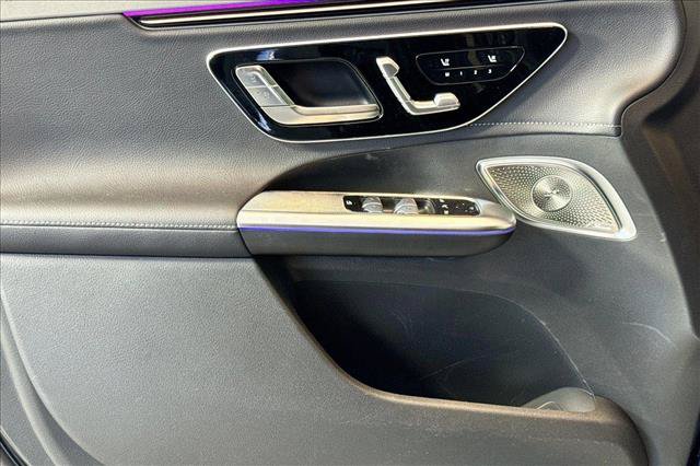 New 2026 Mercedes-Benz EQE 320 4MATIC SUV image 16