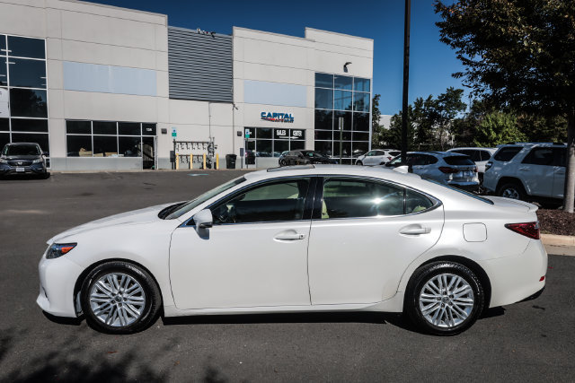 Used 2015 Lexus ES 350 w/ Luxury Package FWD image 20