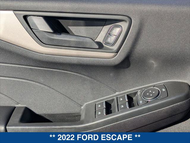 Certified 2022 Ford Escape SE w/ SE Sport Appearance Package image 11