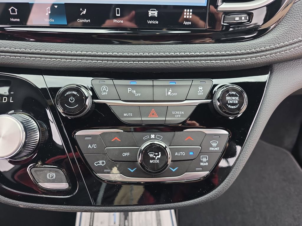 New 2026 Chrysler Pacifica Select image 23