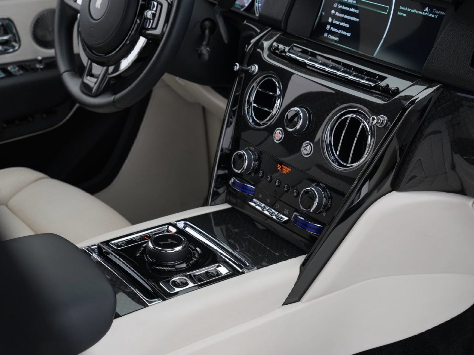 Certified 2021 Rolls-Royce Cullinan Black Badge AWD/4WD image 45
