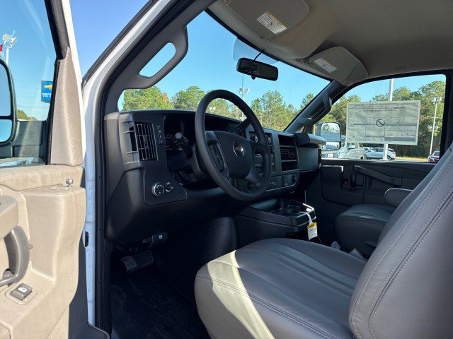 New 2025 Chevrolet Express 2500 image 15