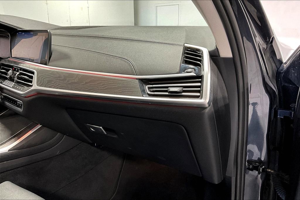 Used 2022 BMW X7 xDrive40i image 19