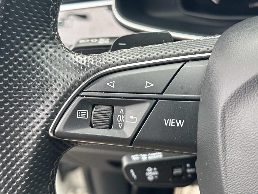 Used 2024 Audi SQ8 Prestige AWD/4WD image 28