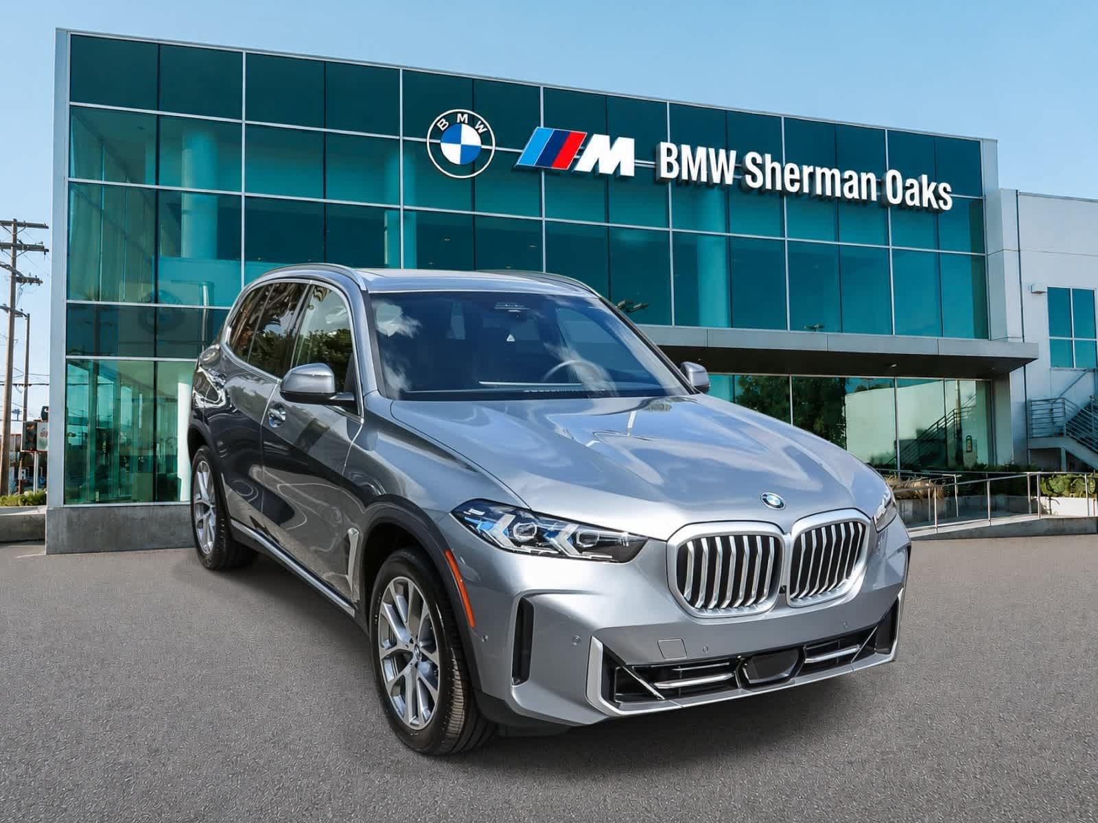 Used 2026 BMW X5 xDrive40i AWD/4WD image 3