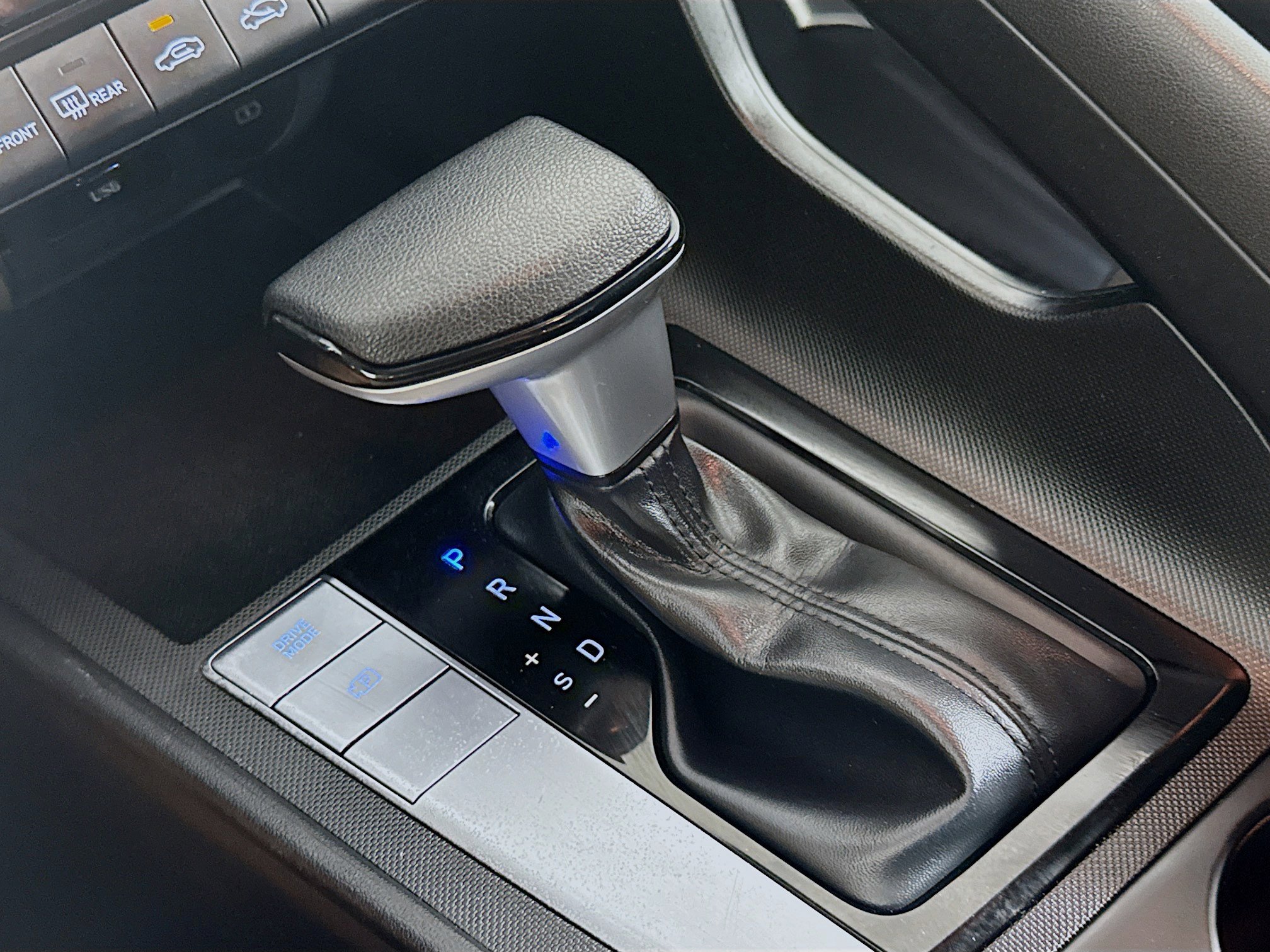 Used 2024 Hyundai Elantra SEL image 20