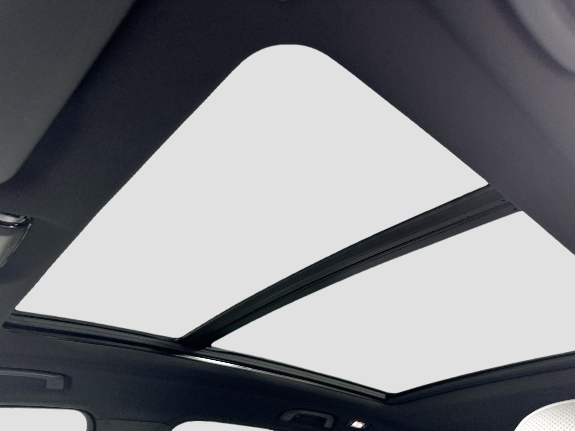 Certified 2025 BMW X5 xDrive50e image 13