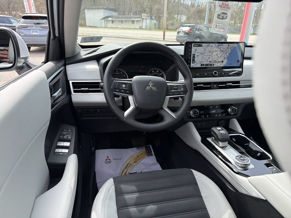 New 2026 Mitsubishi Outlander SE AWD/4WD image 12