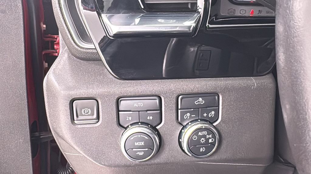 Used 2022 GMC Sierra 1500 Elevation image 34