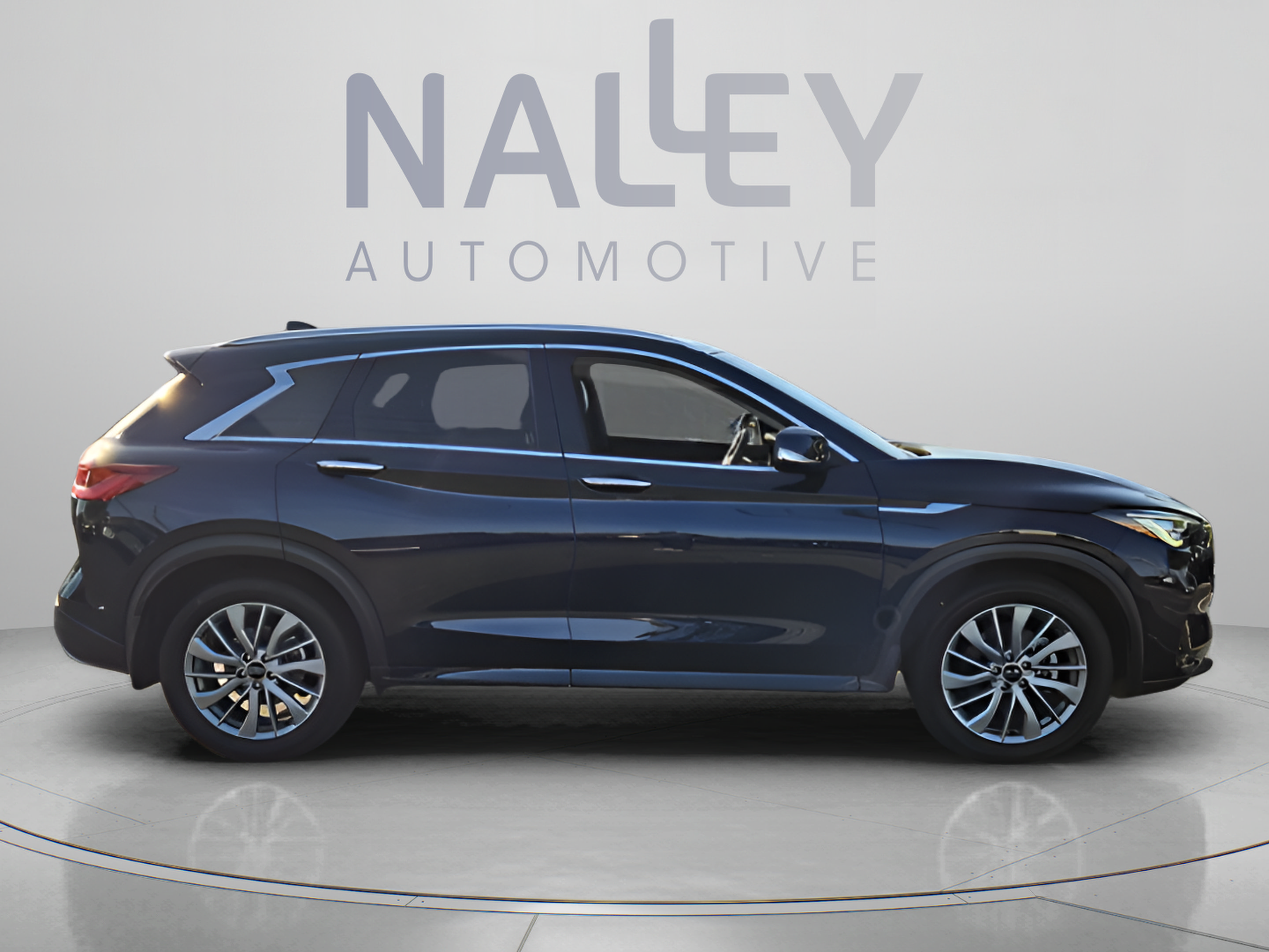 Used 2023 INFINITI QX50 Luxe FWD image 6