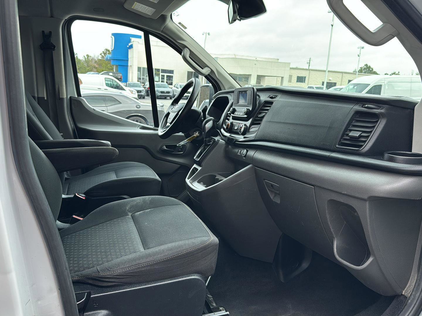 Used 2021 Ford Transit 350 XLT RWD image 9