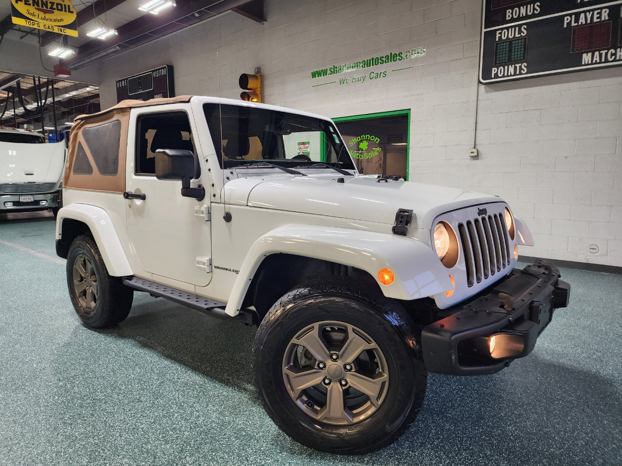 Used 2018 Jeep Wrangler Sport image 14