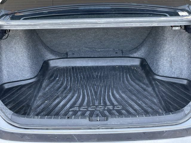 Used 2018 Honda Accord LX image 16