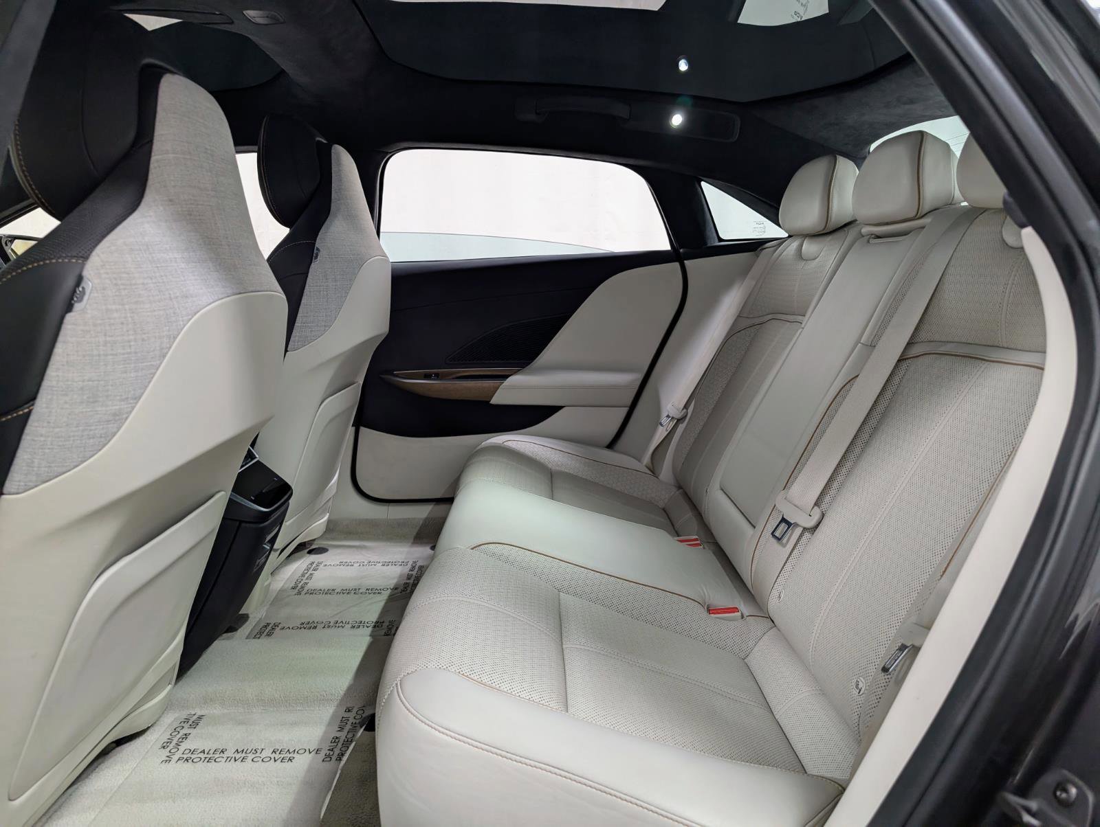 Used 2022 Lucid Air Grand Touring image 22