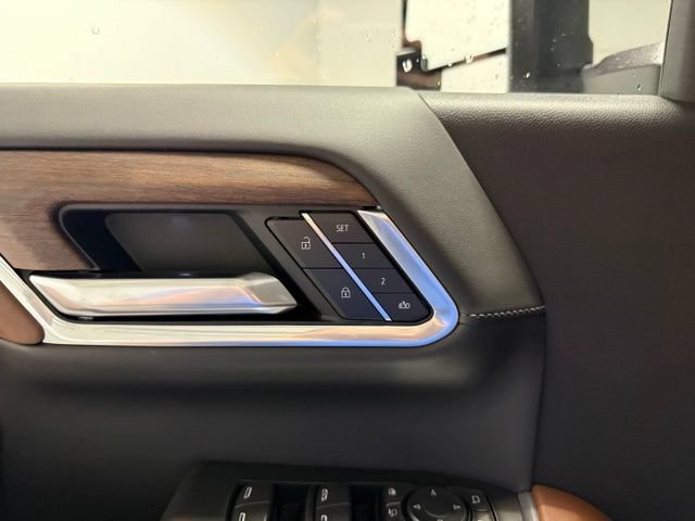 New 2026 GMC Sierra 2500 Denali Ultimate AWD/4WD image 10
