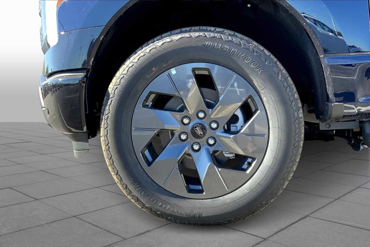 New 2025 Ford F150 Lightning Flash image 8