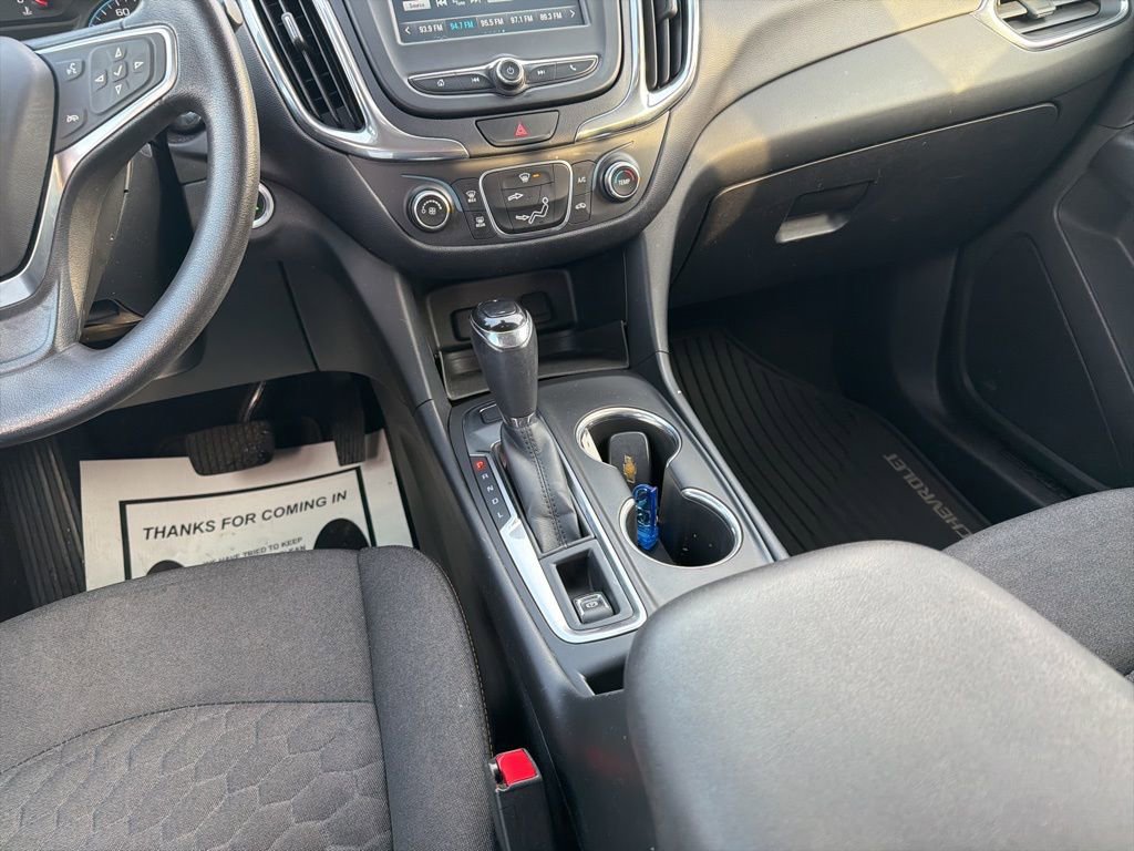 Used 2018 Chevrolet Equinox LT image 16