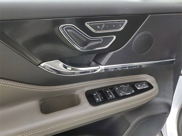 Used 2024 Lincoln Corsair FWD image 19