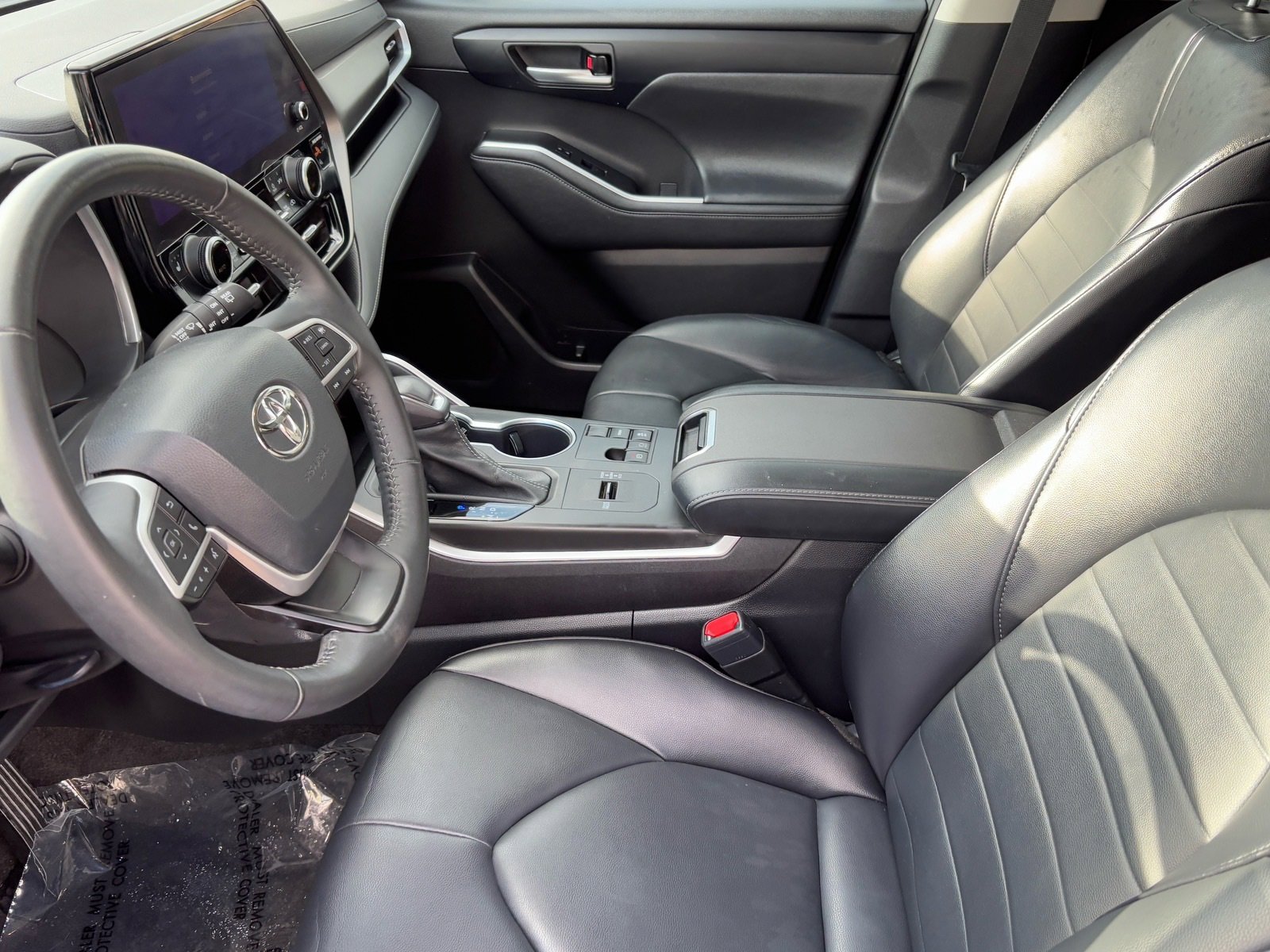 Certified 2023 Toyota Highlander XLE image 20