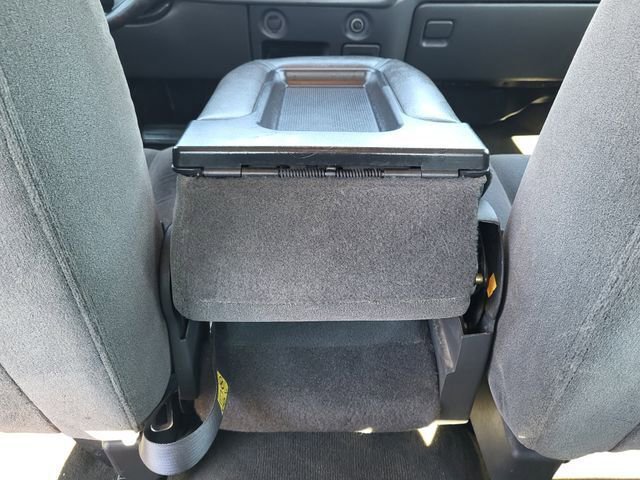 Used 2003 Chevrolet Silverado 2500 LS w/ Skid Plate Package image 21