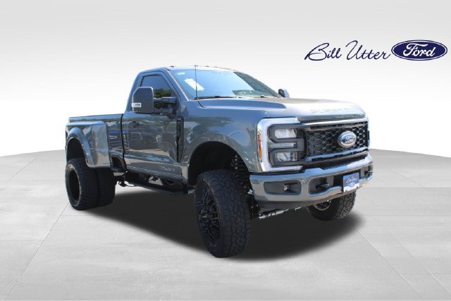 New 2026 Ford F350 XL w/ STX Appearance Package AWD/4WD image 2