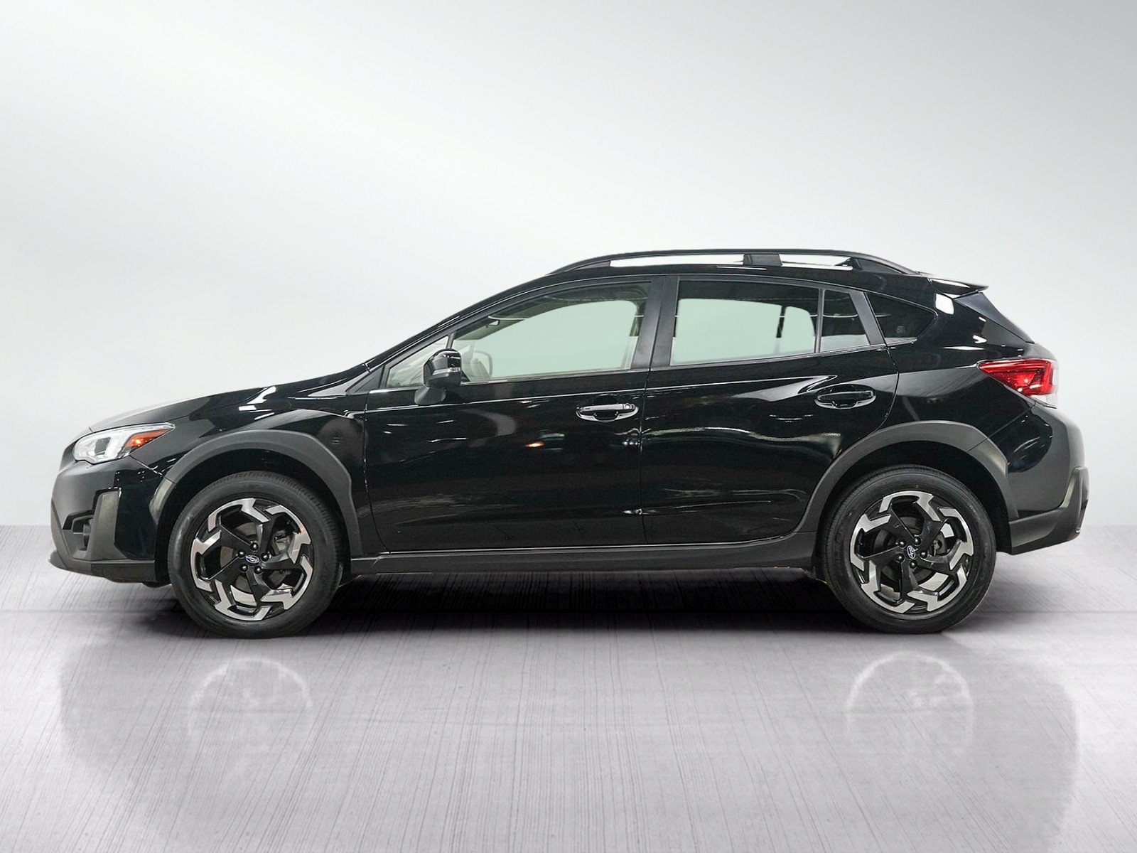 Used 2023 Subaru Crosstrek 2.5i Limited AWD/4WD image 2
