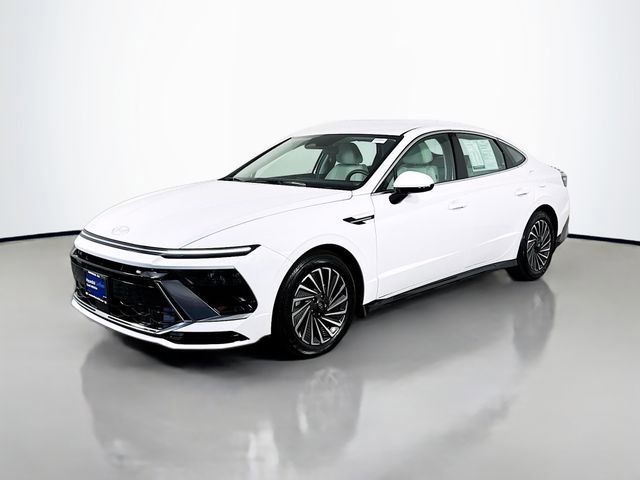 Certified 2025 Hyundai Sonata SEL FWD image 2