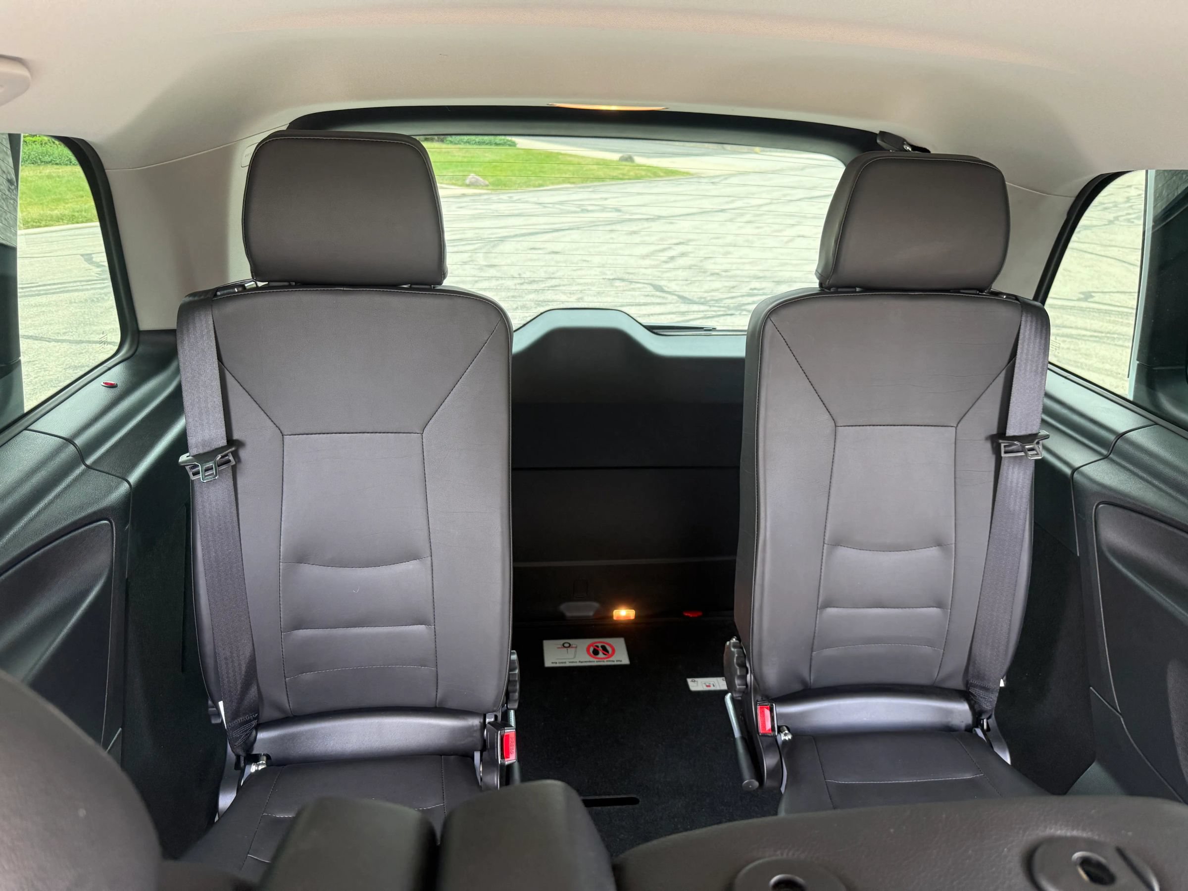 Used 2019 Mercedes-Benz Metris Passenger image 15