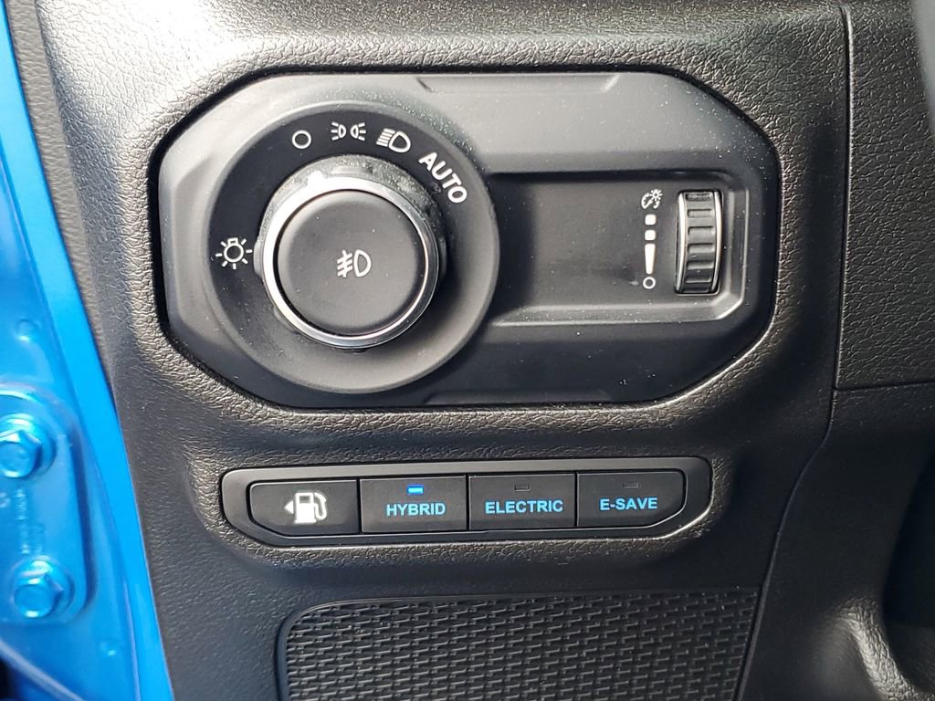 Used 2023 Jeep Wrangler Sahara 4xe w/ Cold Weather Group image 22