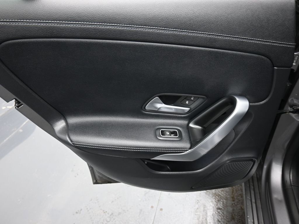 Used 2025 Mercedes-Benz CLA 250 4MATIC image 12