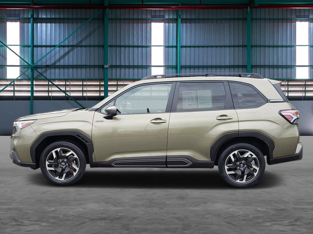 Used 2025 Subaru Forester Limited w/ Popular Package image 2