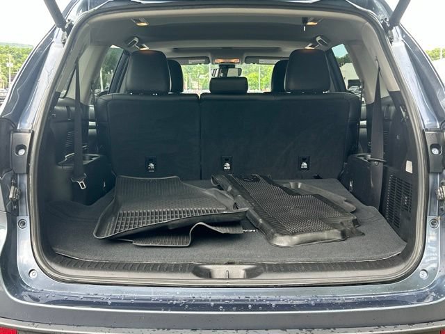 Used 2019 Toyota Highlander XLE AWD/4WD image 13