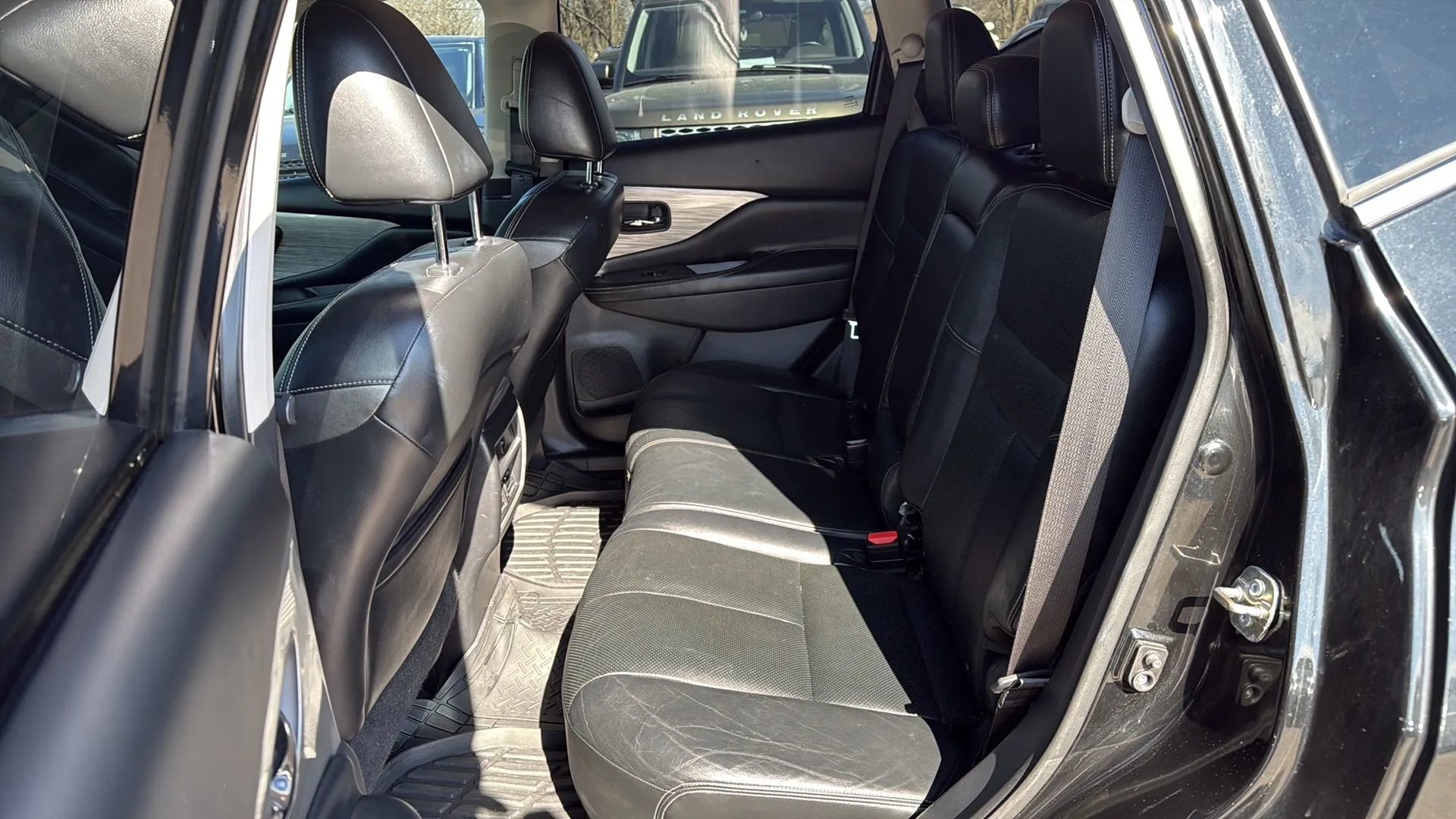 Used 2015 Nissan Murano SL w/ SL Technology Package image 16