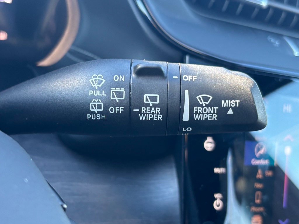 Used 2026 Jeep Grand Cherokee Altitude AWD/4WD image 31