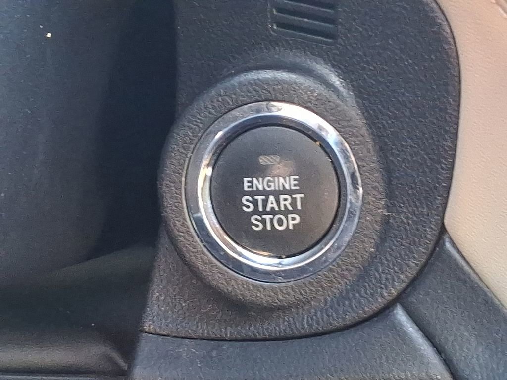 Used 2023 Subaru Outback Limited image 25