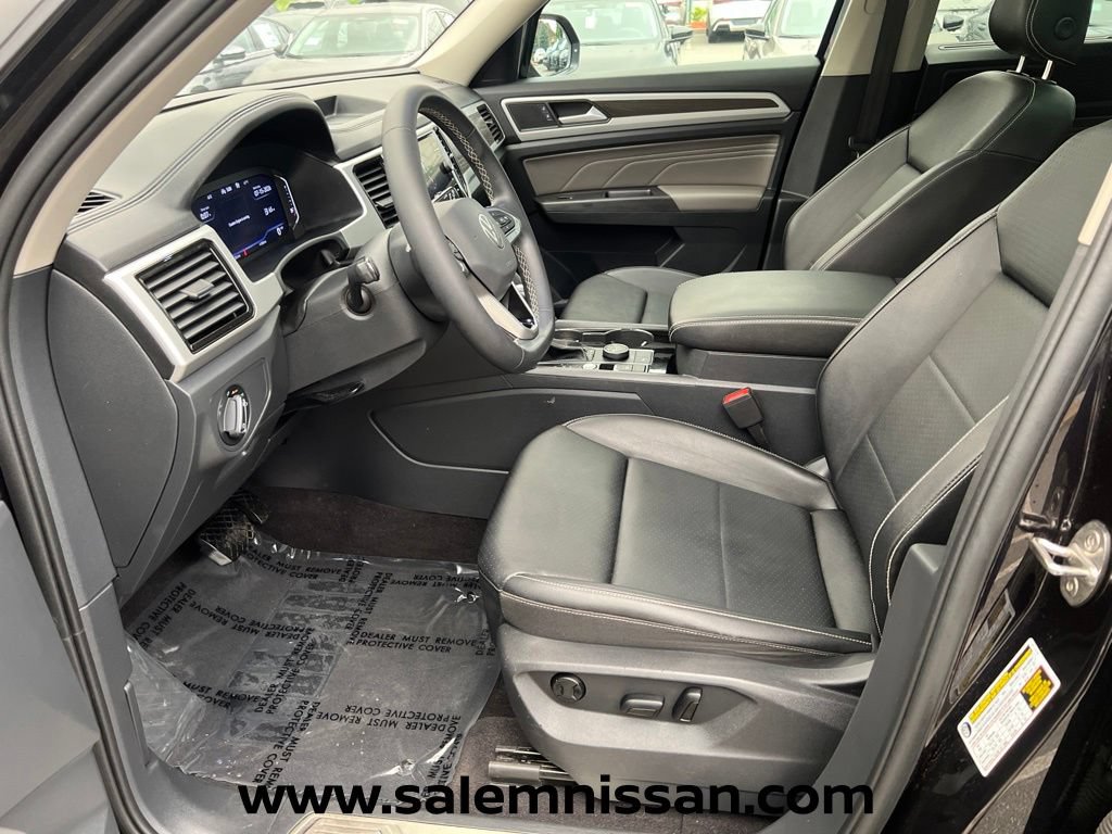 Used 2022 Volkswagen Atlas SE w/ Panoramic Sunroof Package AWD/4WD image 9