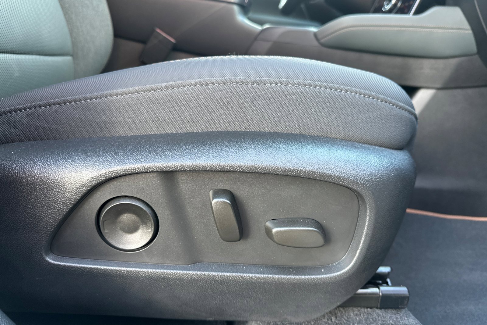 Used 2026 GMC Terrain AT4 w/ Convenience Package III image 22