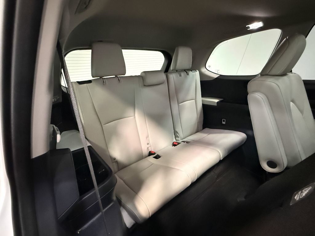 Used 2024 Toyota Grand Highlander AWD image 65