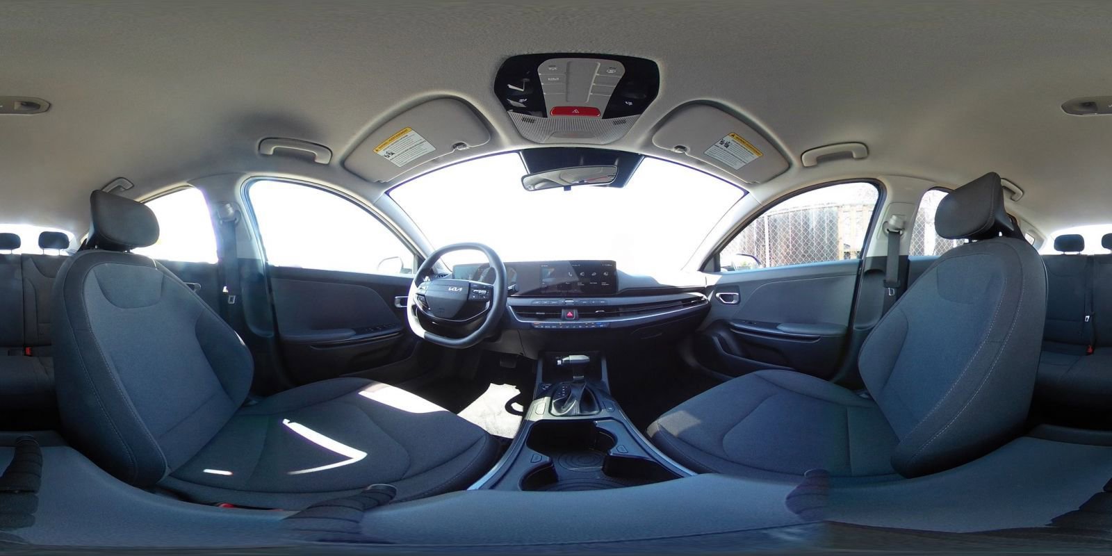 Used 2025 Kia K4 LXS image 42