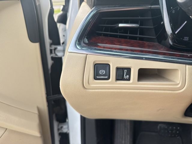 Used 2019 Cadillac XT5 Luxury image 16