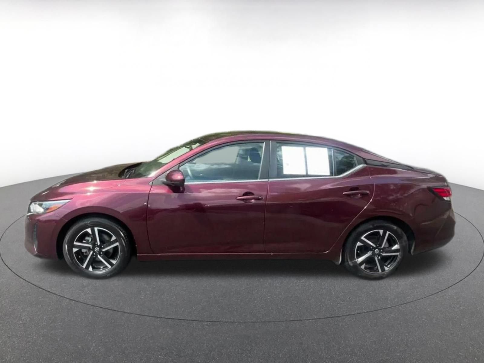 Used 2025 Nissan Sentra SV FWD image 8