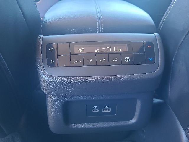 Used 2025 Nissan Pathfinder SL FWD image 24