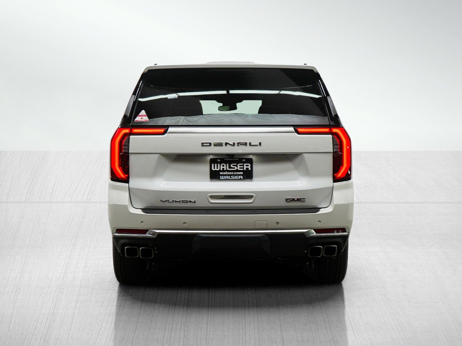 Used 2025 GMC Yukon XL Denali image 4