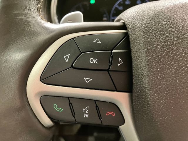 Used 2017 Jeep Grand Cherokee Overland w/ Jeep Active Safety Group image 35