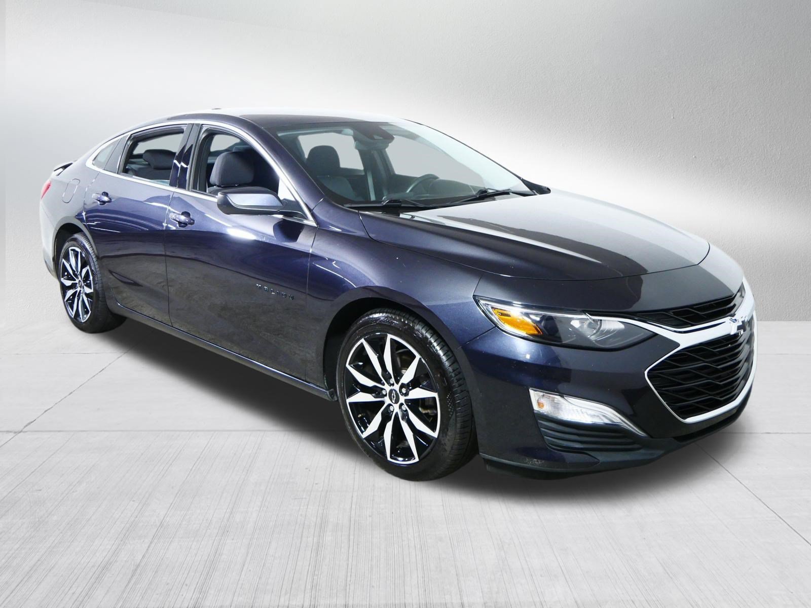 Used 2023 Chevrolet Malibu RS FWD image 1