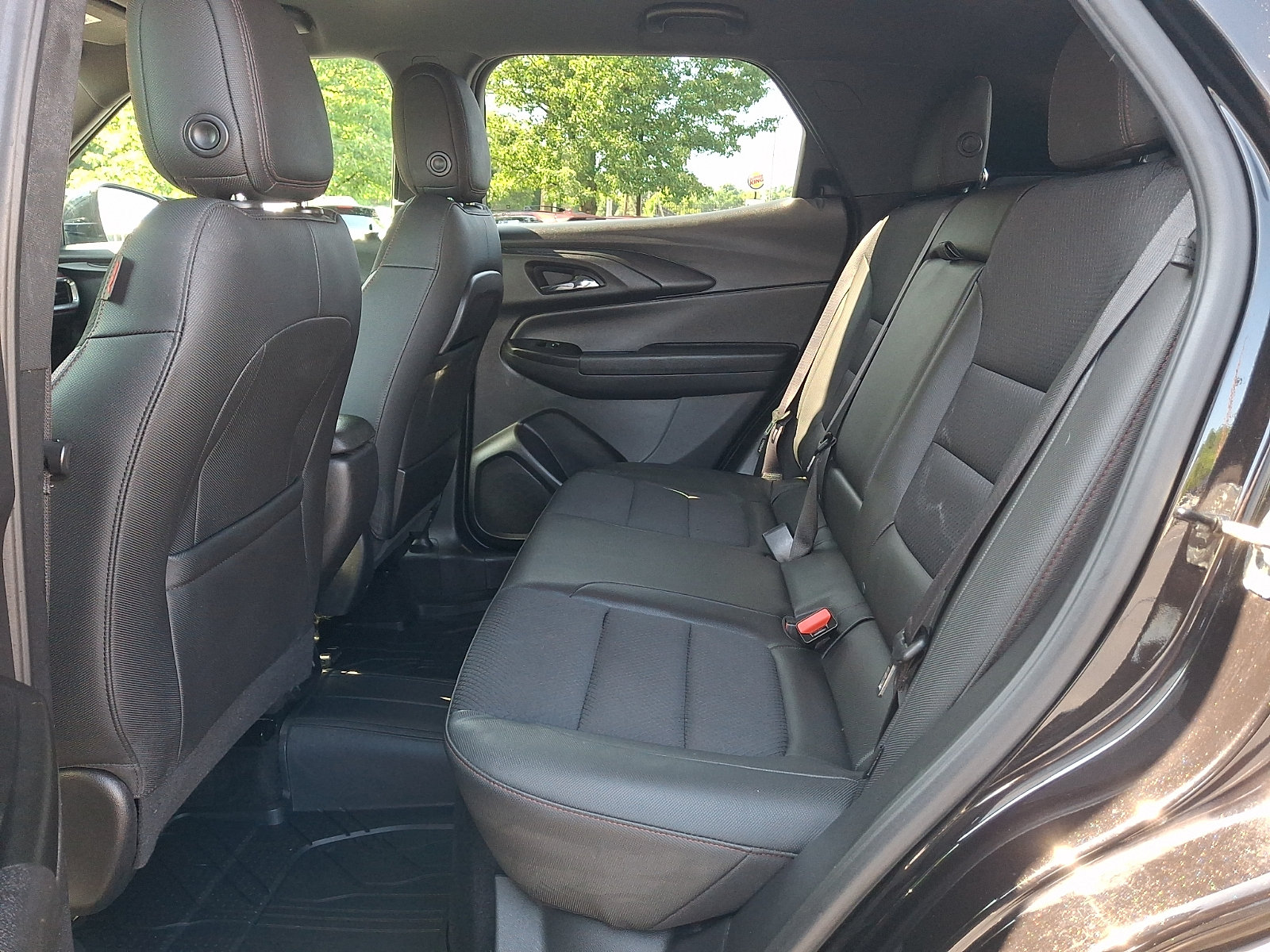 Used 2022 Chevrolet TrailBlazer RS w/ Technology Package AWD/4WD image 10